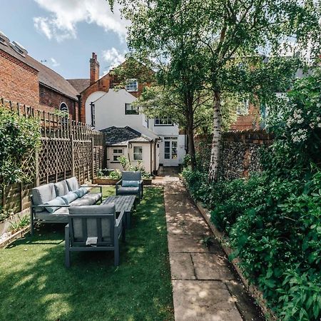 The Mulberry Villa Henley-on-Thames Bagian luar foto