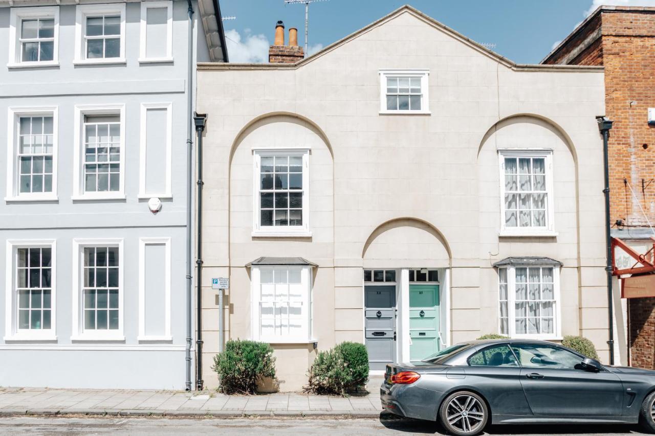 The Mulberry Villa Henley-on-Thames Bagian luar foto