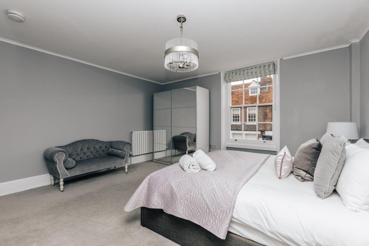 The Mulberry Villa Henley-on-Thames Bagian luar foto